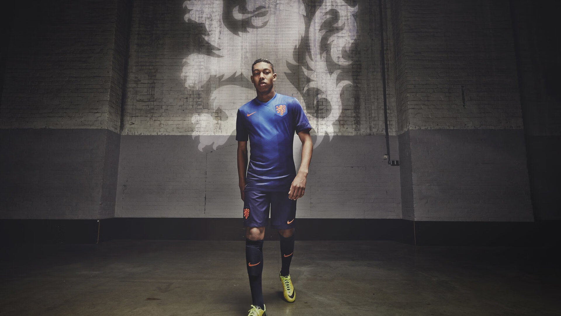 英超：托特纳姆热刺3-2战胜莱斯特城，孙兴慜梅献双球，效力于英超托特纳姆热刺足球俱乐部