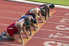 弗赖堡客战沙尔克，主场强队不容小觑，弗赖堡队主客场球衣