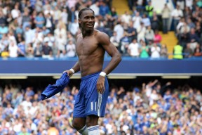 多语言解说：让全球观众零距离“看球”