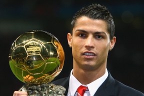 kering.com-全民健身日活动中足球环节精彩纷呈，激励全民参与足球运动，全民健身足球赛